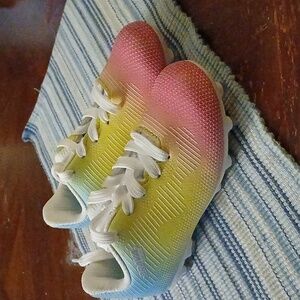 Brava Soccer Girls' Exempt 2.0 Soccer Cleats
